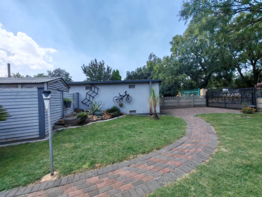 3 Bedroom Property for Sale in Sasolburg Ext 12 Free State